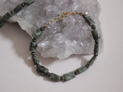 Handmade Green Seraphinite Gemstone Bracelet